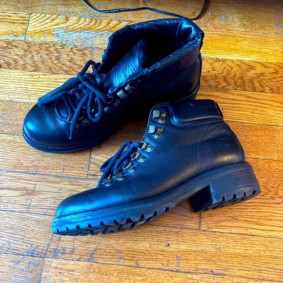 Woman’s Black Leather Boots Boemos - Picture 1 of 5